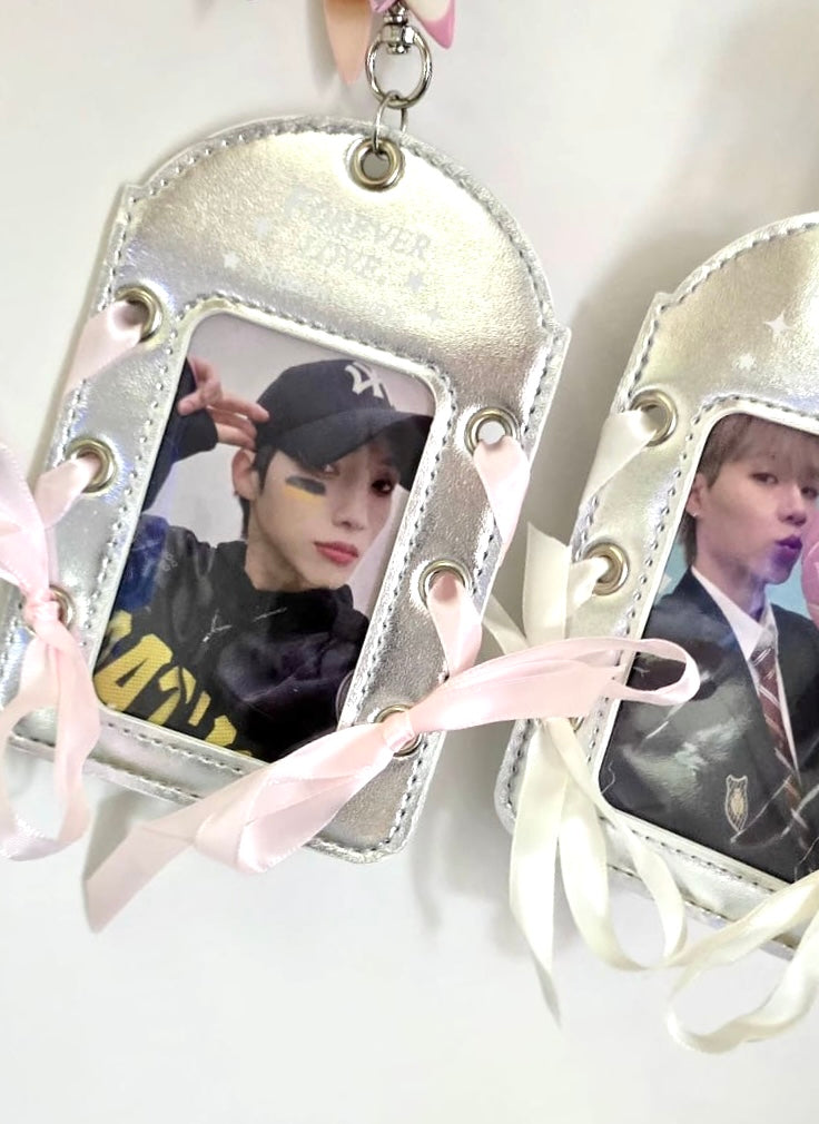 Ribbon photocard holder