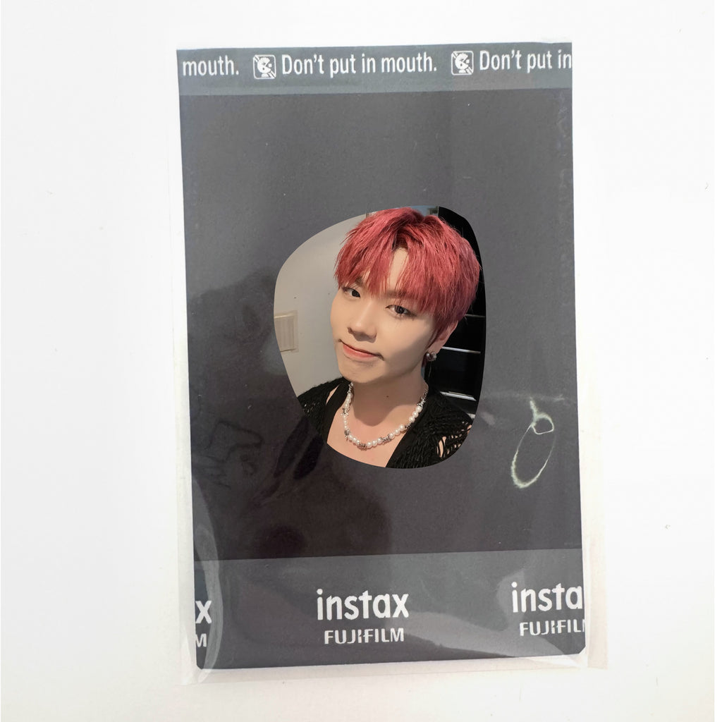 Pattern undisclosed Polaroids