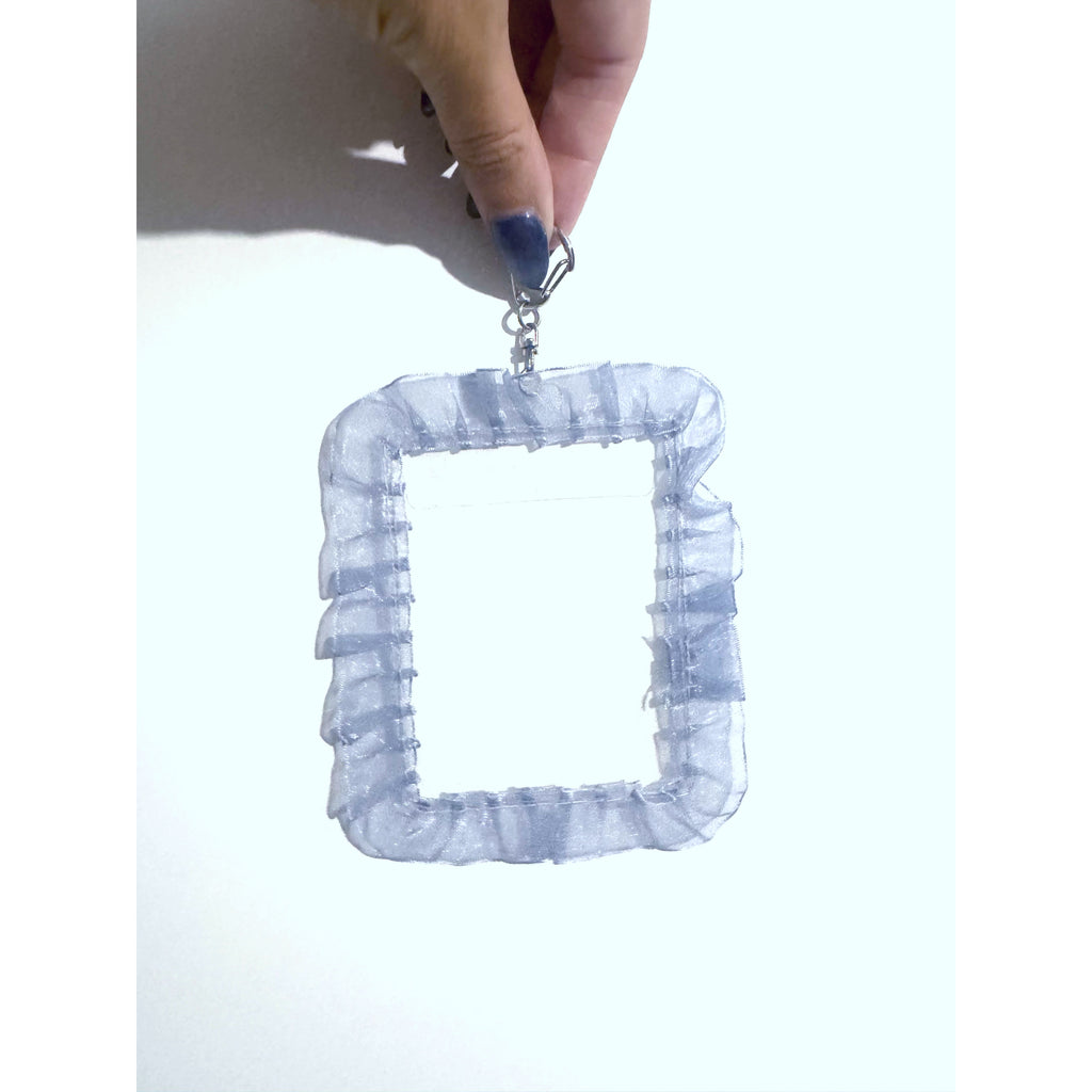 Frilly photocard holder