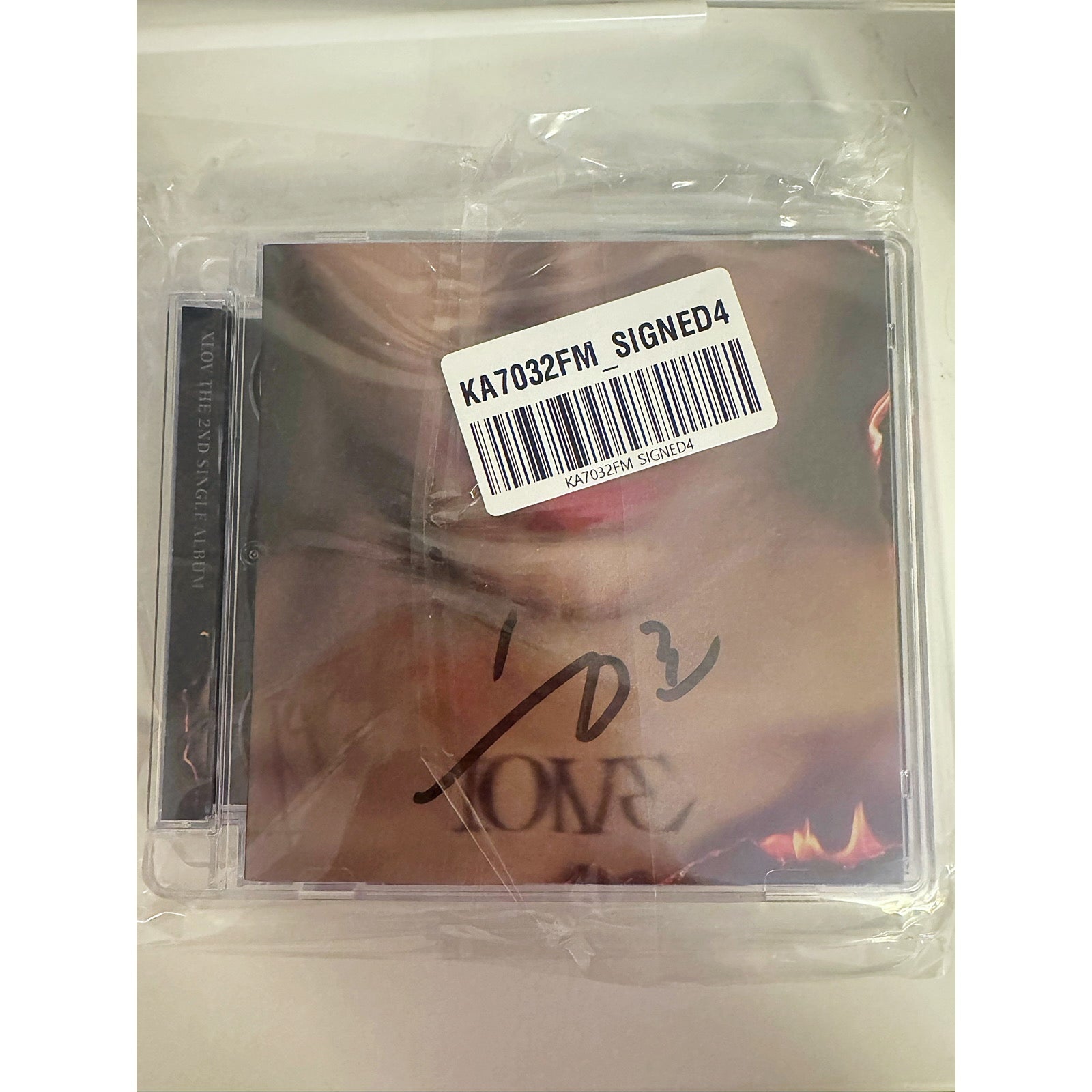 Signed Hyun I ONE XLOV album